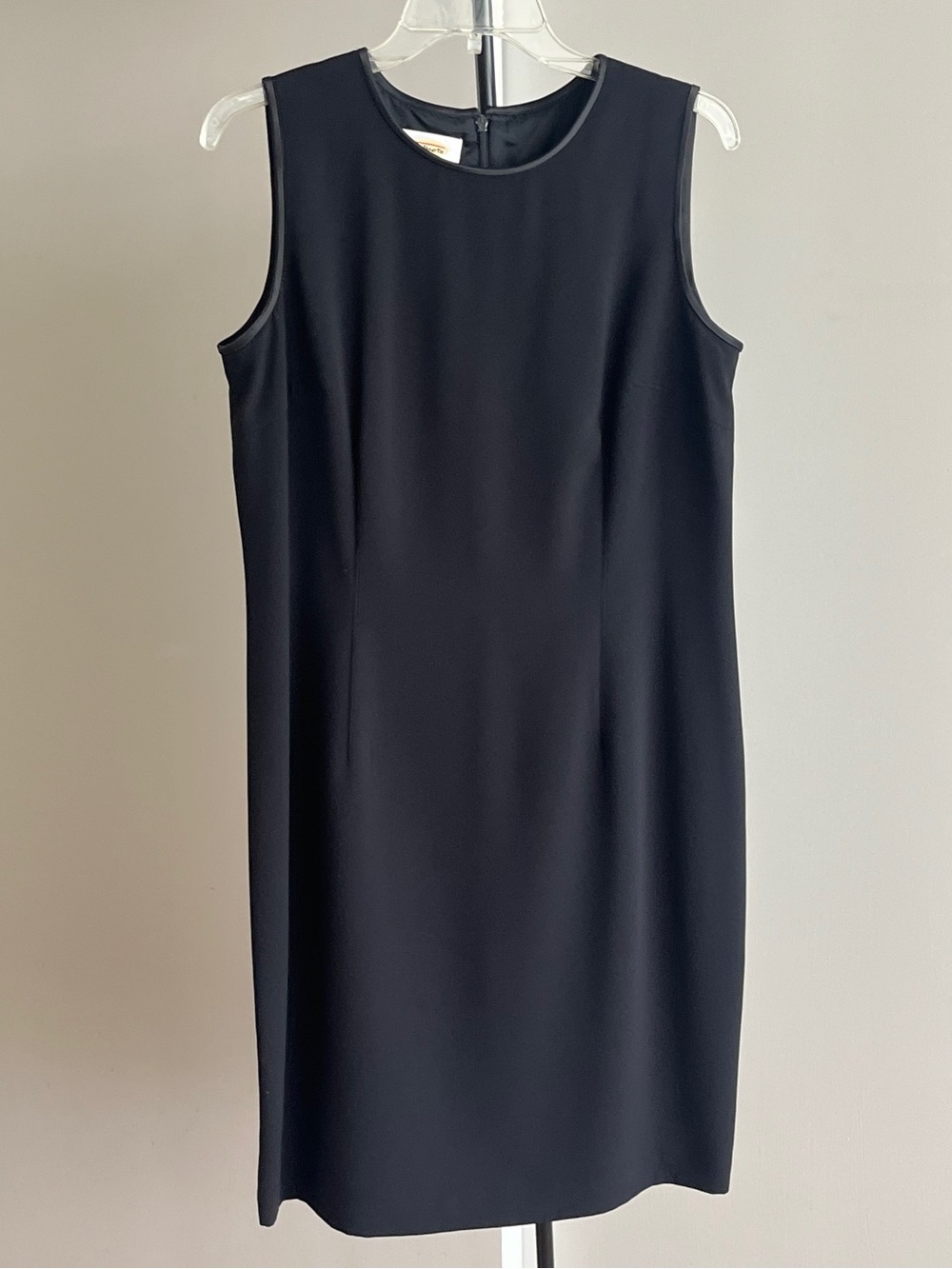 Talbots Black Cocktail Evening Dress Shift Formal Knee Length Sleeveless Party 8